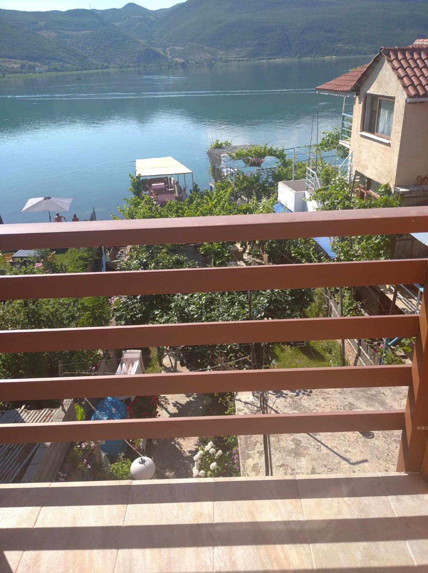 Erda Lakeside Guesthouse Lini Zimmer foto