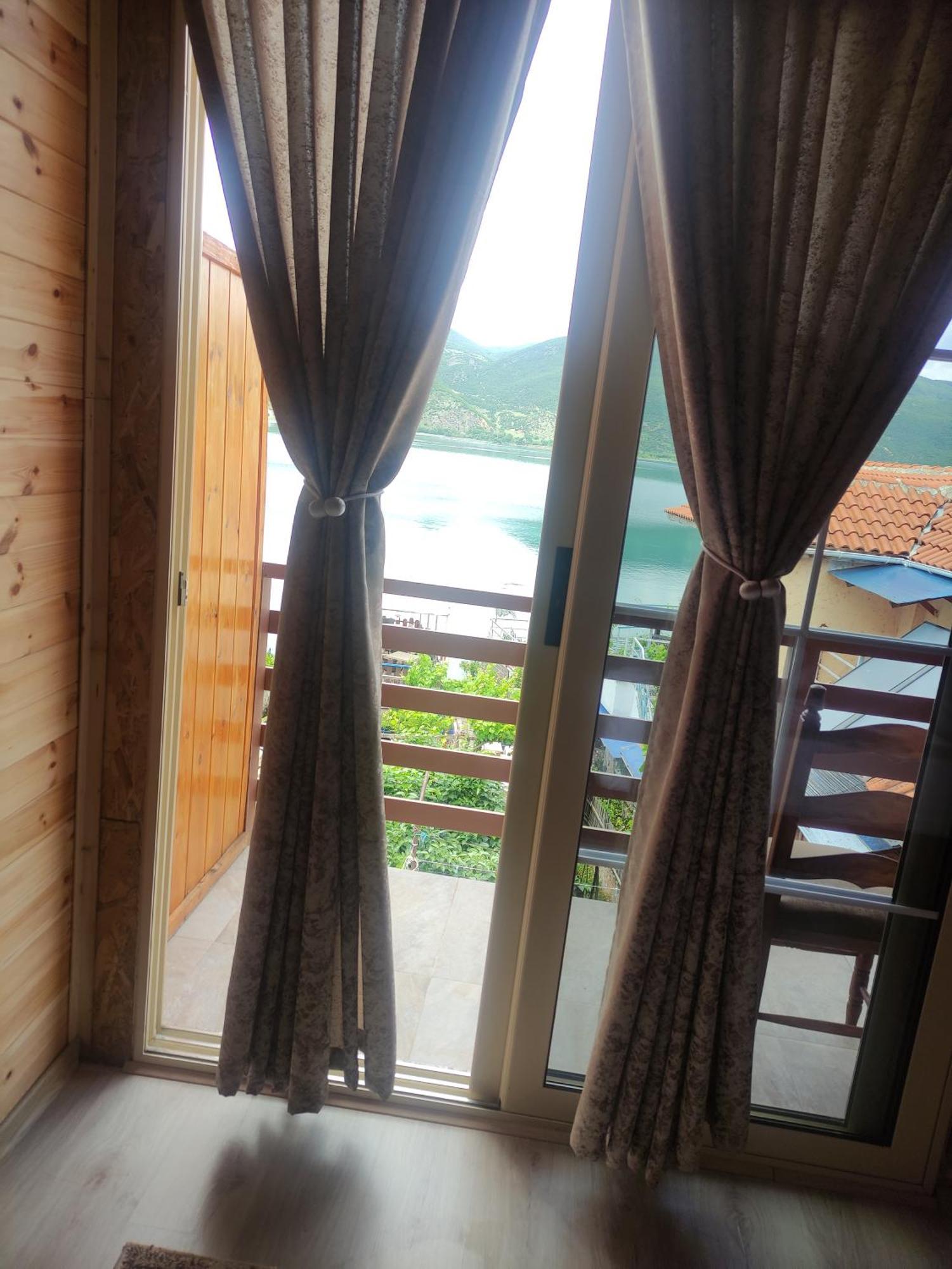 Erda Lakeside Guesthouse Lini Zimmer foto