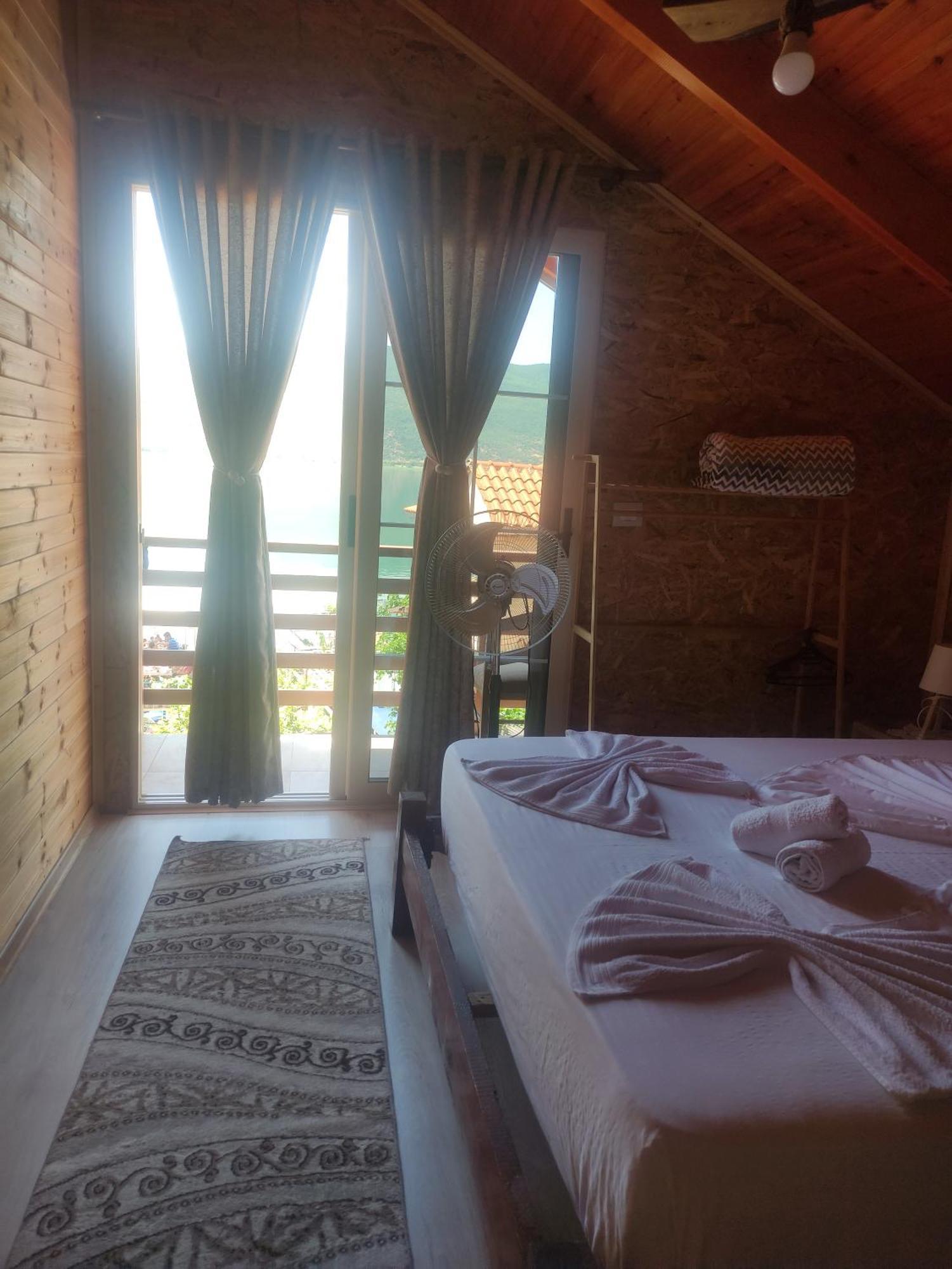 Erda Lakeside Guesthouse Lini Zimmer foto