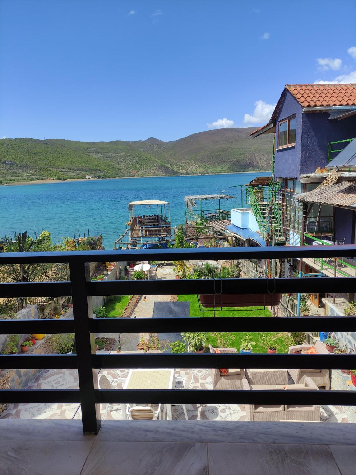Erda Lakeside Guesthouse Lini Exterior foto