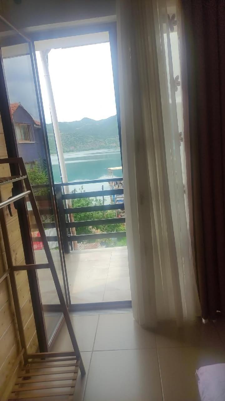 Erda Lakeside Guesthouse Lini Zimmer foto